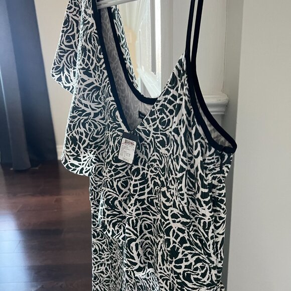 Club Monaco Black and White Asymmetrical Dress - Picture 5 of 7